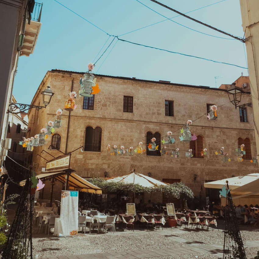 a picture of a nice italian street